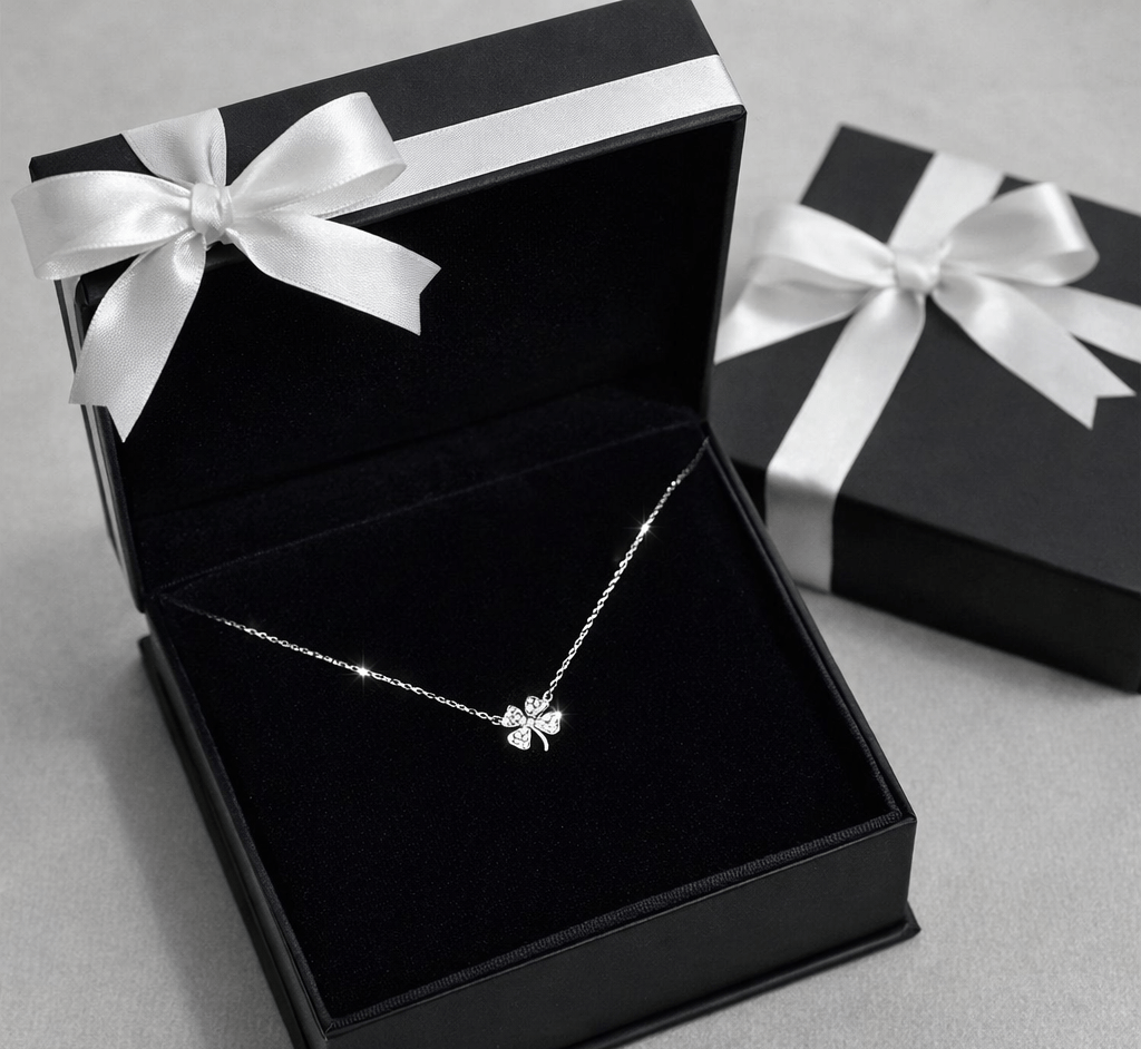 Mặt dây chuyền cỏ 4 lá bằng bạc